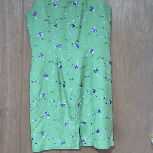 Jessica Howard Embroidered sleeveless dress! - Picture 4 of 6